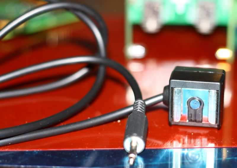 Flash Connector with HotShoe